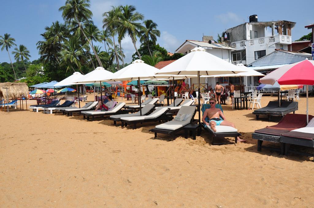 Surfcity Guesthouse อูนาวาตูนา ภายนอก รูปภาพ