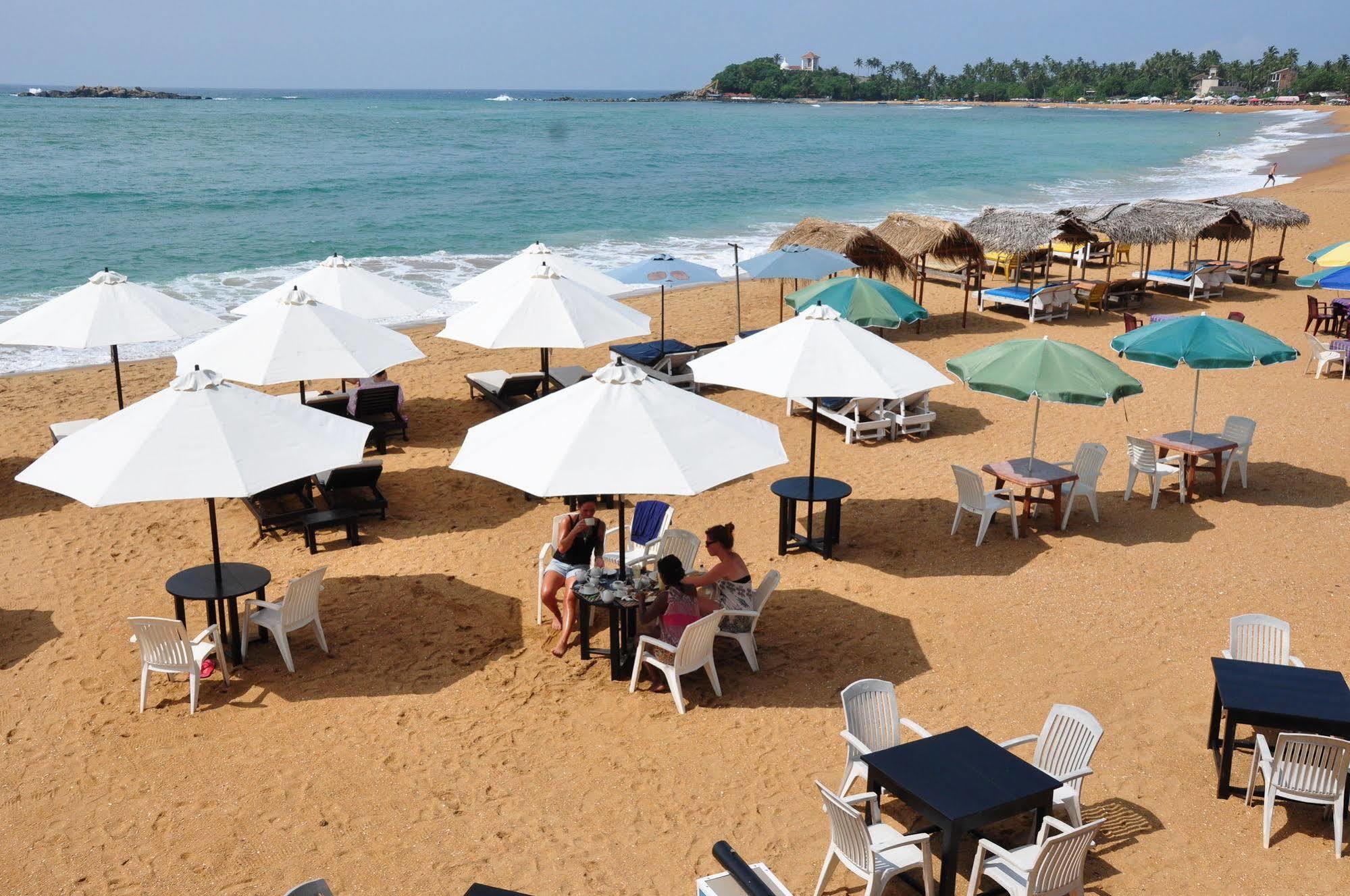 Surfcity Guesthouse อูนาวาตูนา ภายนอก รูปภาพ
